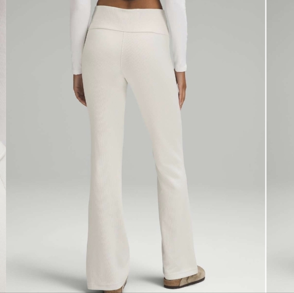 Lululemon Brushed Softstreme Ribbed Zip Flared Pant 32.5